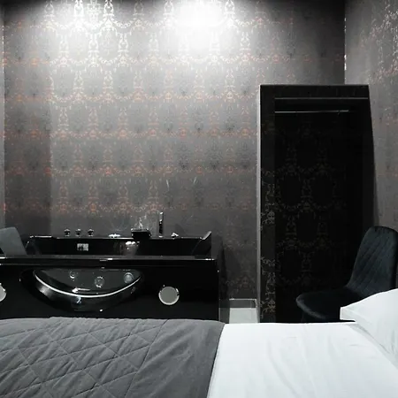 El Pamas Hotel 4*